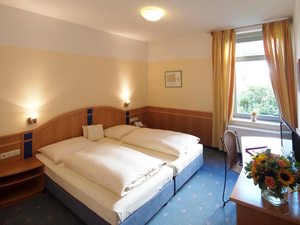 Forsthaus Bergedorf Hotel Hamburg Phòng bức ảnh