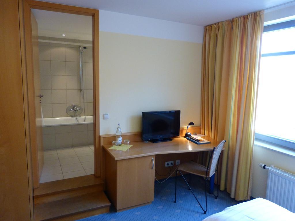 Forsthaus Bergedorf Hotel Hamburg Phòng bức ảnh